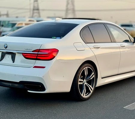 BMW 750i 2016, photo 4 of 4