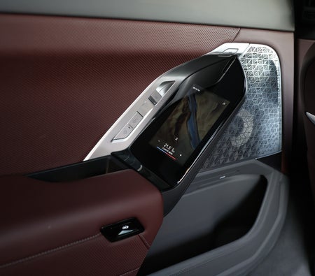 BMW 760i 2023