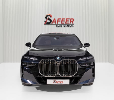 Black BMW 760i 2023
