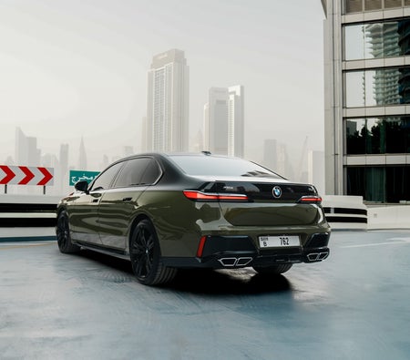 BMW 760i 2024