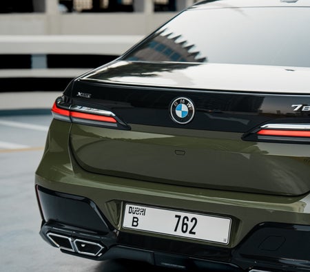 BMW 760i 2024