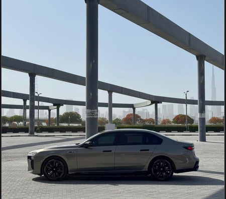 BMW 760i 2024