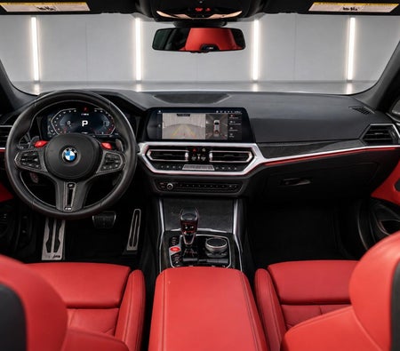BMW M4 Competition Convertible 2023, photo 3 of 4