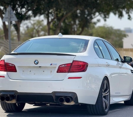 White BMW M5 2013