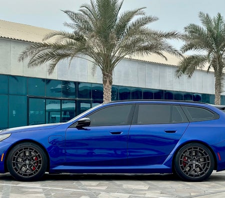 BMW M5 2025