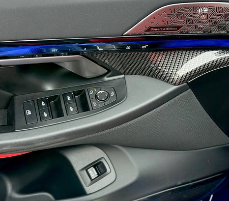 BMW M5 2025
