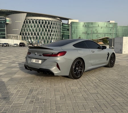 BMW M8 Competition 2023