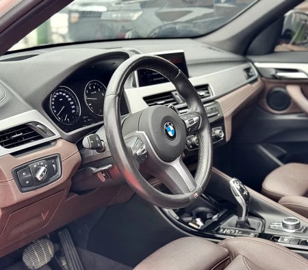 BMW X1 Xdrive20i 2022, photo 3 of 4