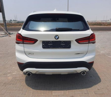 Beyaz BMW X1 2022