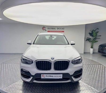 Белый BMW Х3 2018 год