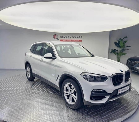 Белый BMW Х3 2018 год