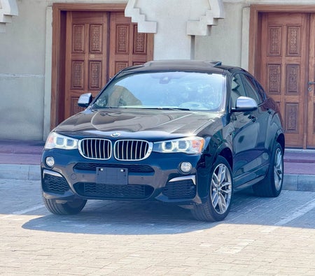 Black BMW X4 M40i 2018