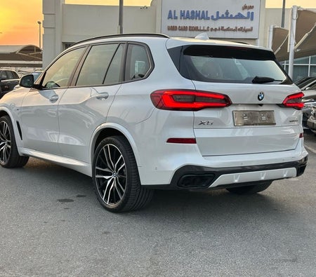 White BMW X5 2019