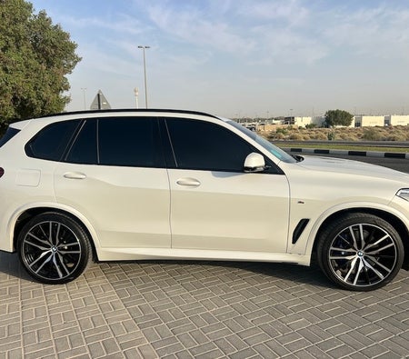 White BMW X5 V8 2019