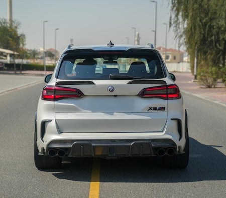 White BMW X5 M Competition 2021