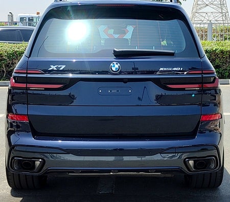 Negro BMW X7 40I 2026