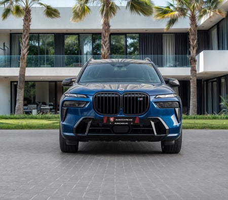 BMW X7 M60i 2023, photo 2 of 4