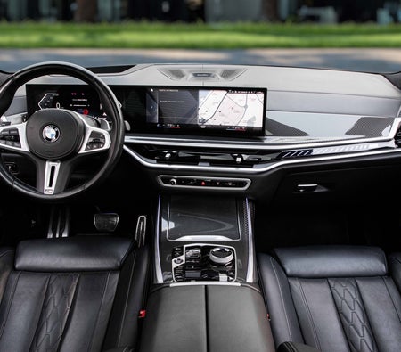 BMW X7 M60i 2023, photo 3 of 4