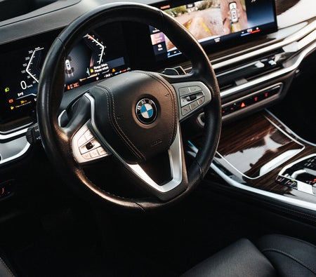 BMW X7 2023