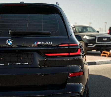 Blue BMW X7 2024
