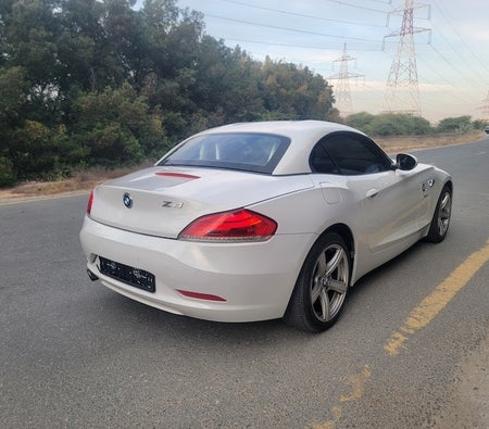 White BMW Z4 sDrive18i 2014