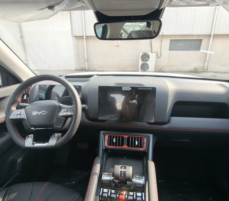 Black BYD Shark 6 2026