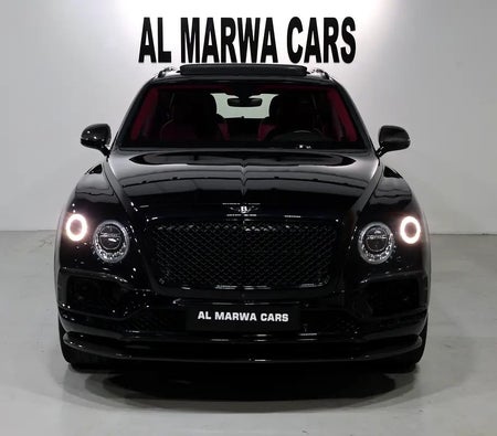 Black Bentley Bentayga 2018