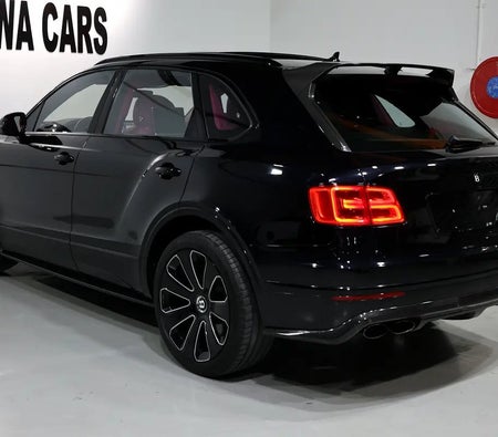Bentley Bentayga 2018, photo 4 of 4