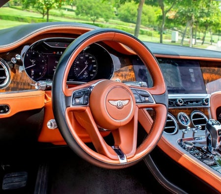 Bentley Continental GTC 2020