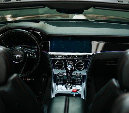 Bentley Continental GTC 2023