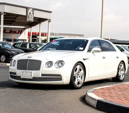 Bentley Flying Spur 2014, photo 2 of 4