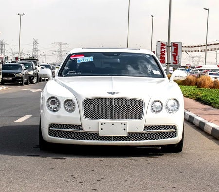 Bentley Flying Spur 2014, photo 3 of 4