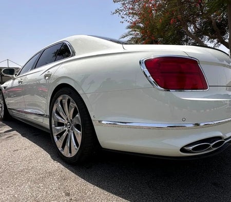 Beige Bentley Flying Spur V8 2022