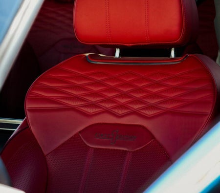 Bentley Bentayga Azure First Edition 2023
