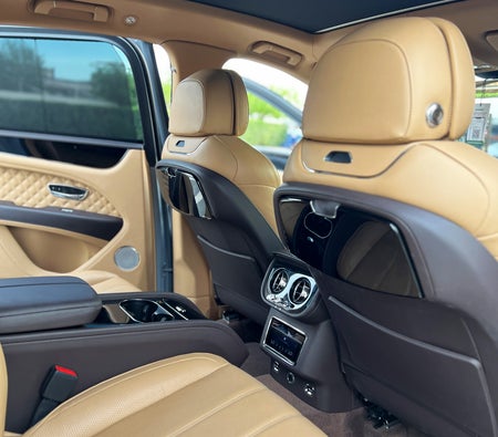 Bentley Bentayga 2024