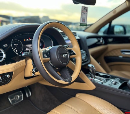 Bentley Bentayga 2024