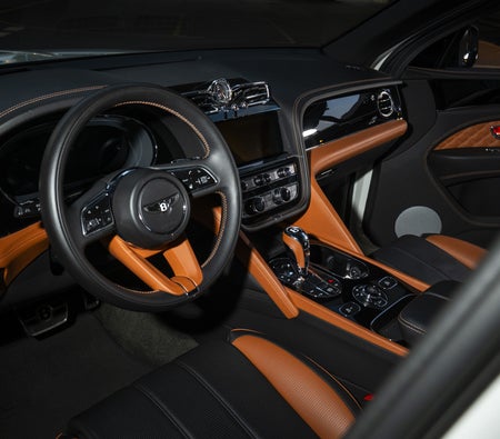 Bentley Bentayga 2024