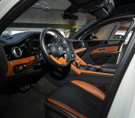 Bentley Bentayga 2024