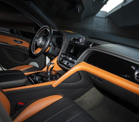 Bentley Bentayga 2024