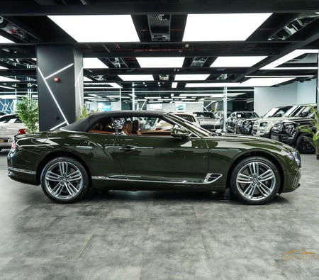 Vert Bentley Continental GTC V8 2021