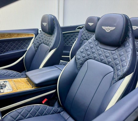 Bentley Continental GTC 2022