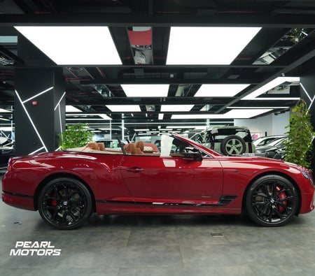 Red Bentley Continental GTC V8 S 2023