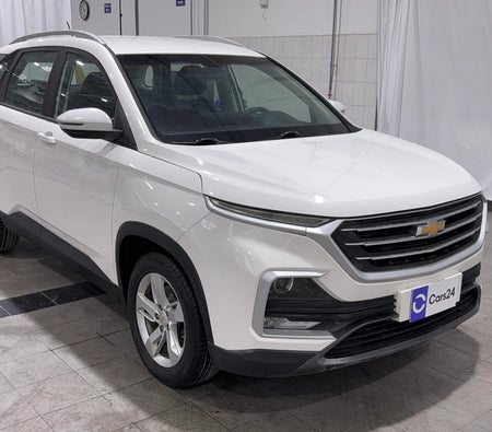 White Chevrolet Captiva LS 2022 White Chevrolet Captiva LS 2022