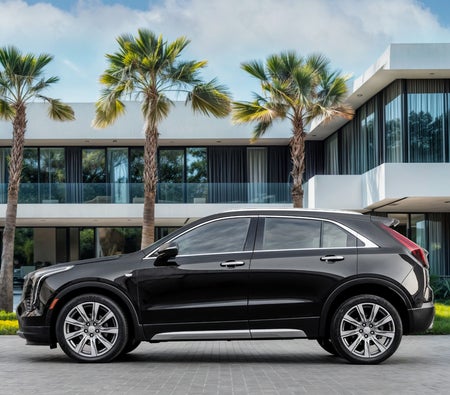 Black Cadillac XT4 Luxury 2023
