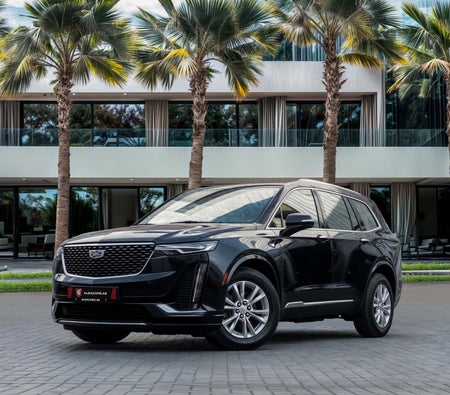 Black Cadillac XT6 Luxury 2022 Black Cadillac XT6 Luxury 2022
