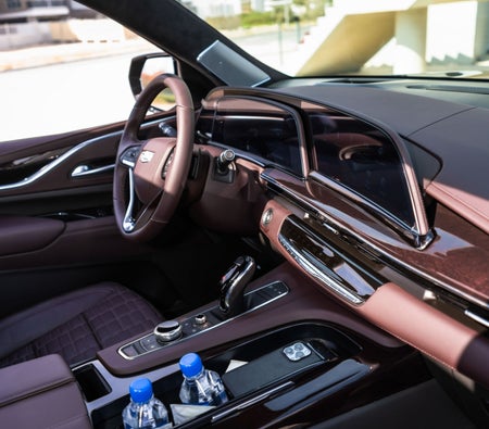 Черный Cadillac Escalade Platinum Sport 2023 год Черный Cadillac Escalade Platinum Sport 2023 год