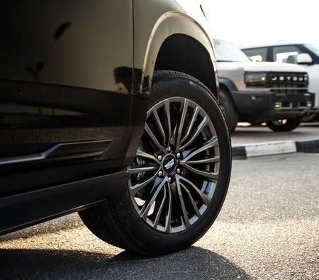 Cadillac Escalade 2025, photo 4 of 4