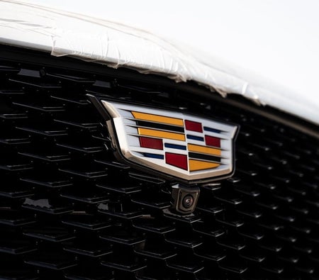 Cadillac Escalade 2026, photo 2 of 4