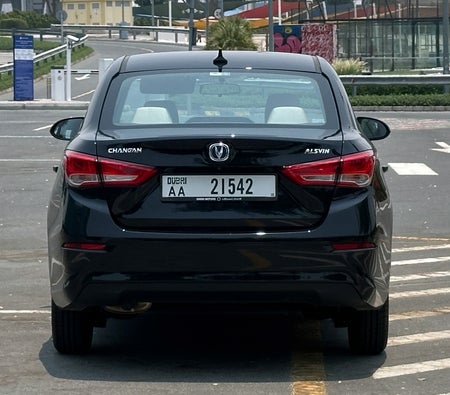 Negro Changan Alsvin 2024
