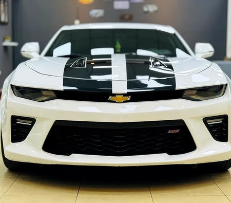 White Chevrolet Camaro SS 2018